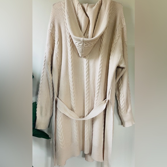 Hooded Sweater Cardigan - Picture 4 of 6
